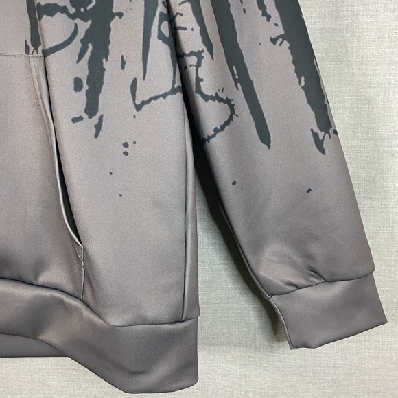 Men’s Longsleeve Gray & Black Graphic Pullover Hoodie Size Medium - Picture 4 of 6